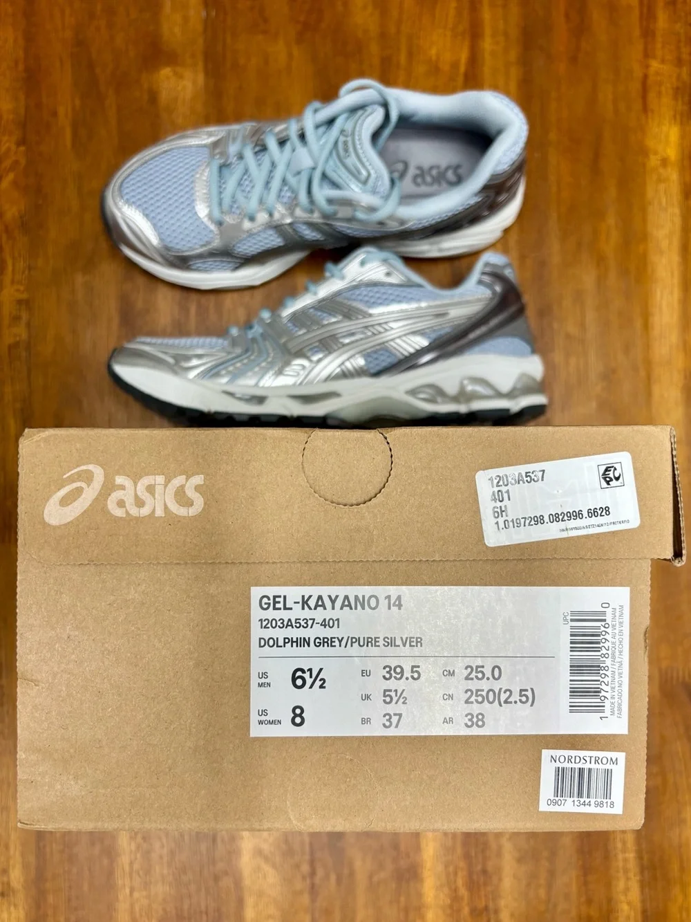 Asics Gel Kayano 14 in Dolphin Grey